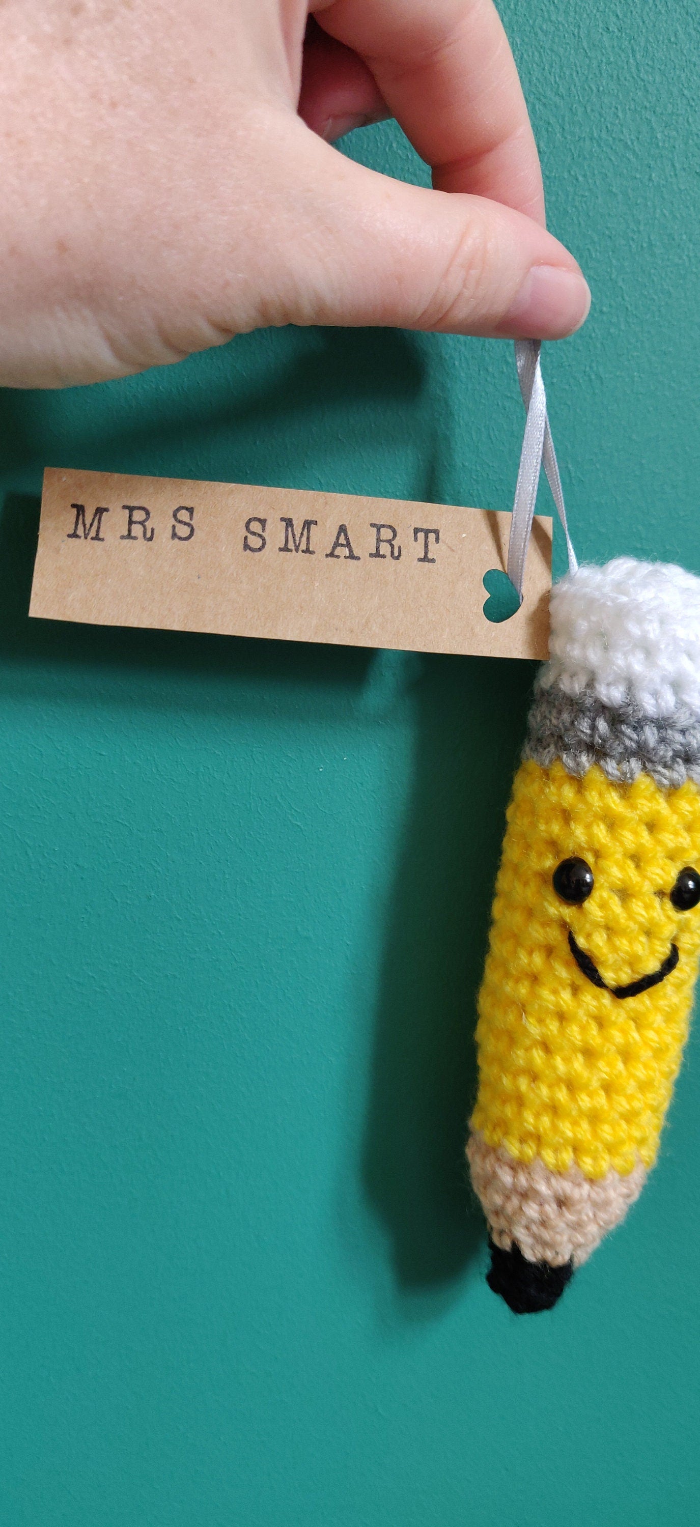 Crochet Pencil Teacher Gift, Writing Gift, Yellow Pencil with Personalized Gift tag, End of Term Gift, Tutor, First day of School Gift