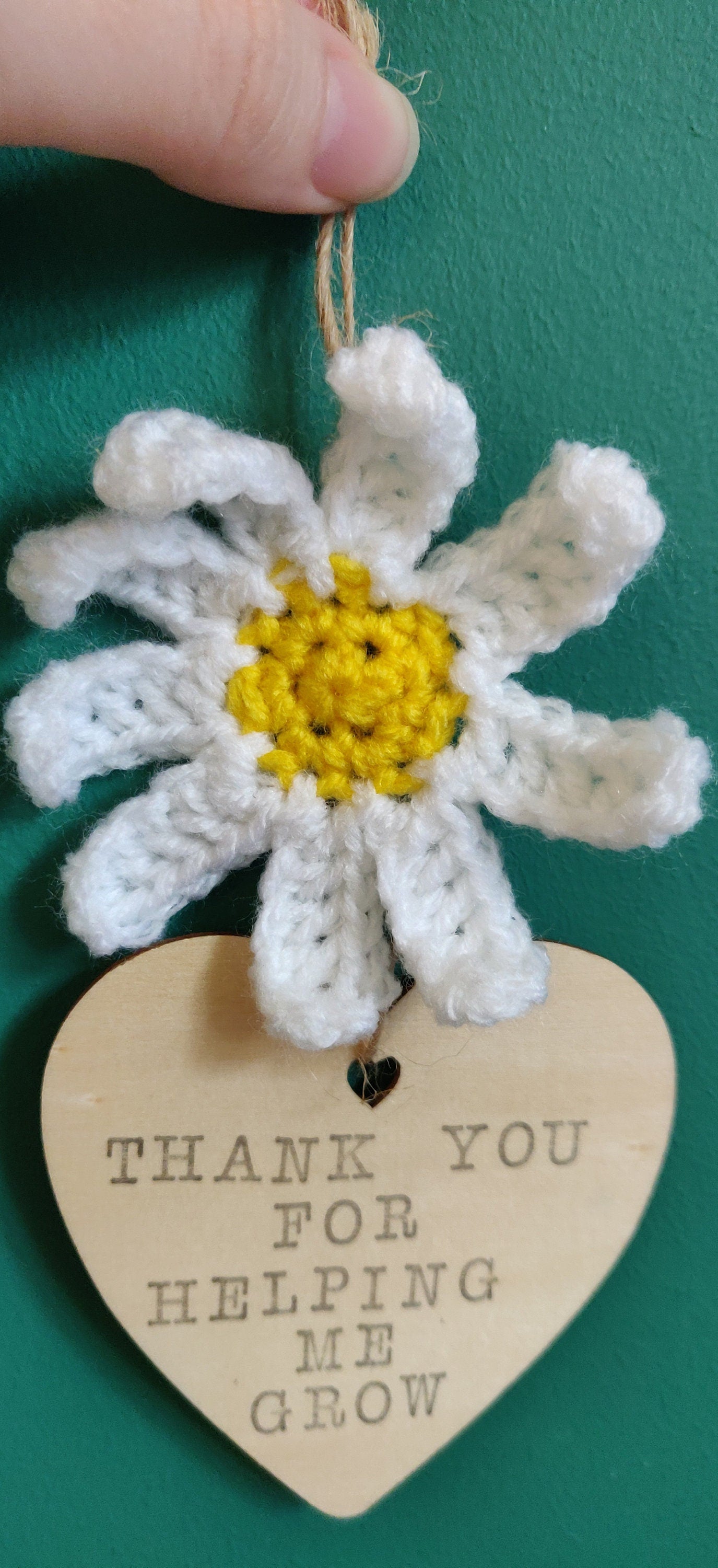 Thank You For Helping Me Grow Teacher Gift, Daisy Teacher Gift, Teacher Sign, Unique Teacher Gift, Teacher Wall, Teacher Hanging Heart