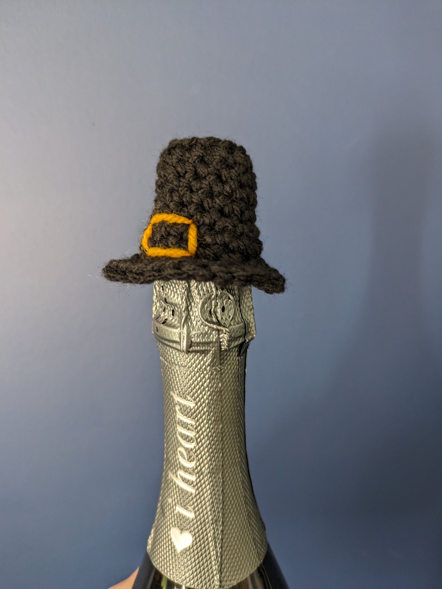 Thanksgiving Pilgrim Mini Hat, Bottle Cost Decor, Harvest, Fall, Autumn Decoration, Table Setting, Crochet Hat for Animals, Black Hat