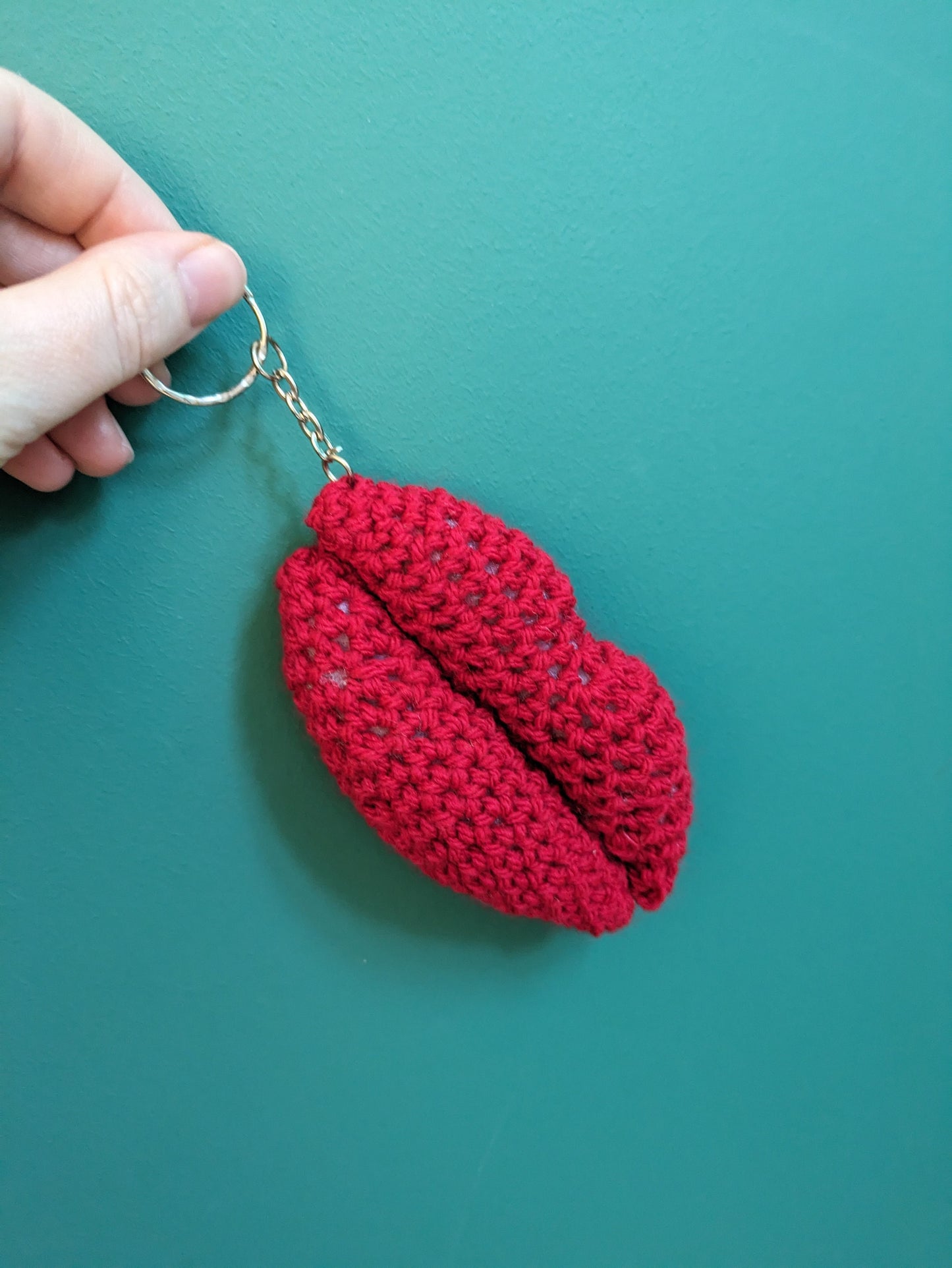 Red Lips Kisses Keyring, Valentine's Keychain, Gift for Wife, Girlfriend, Fun Love Gift, Bag Accessories, Wool Anniversary Gift