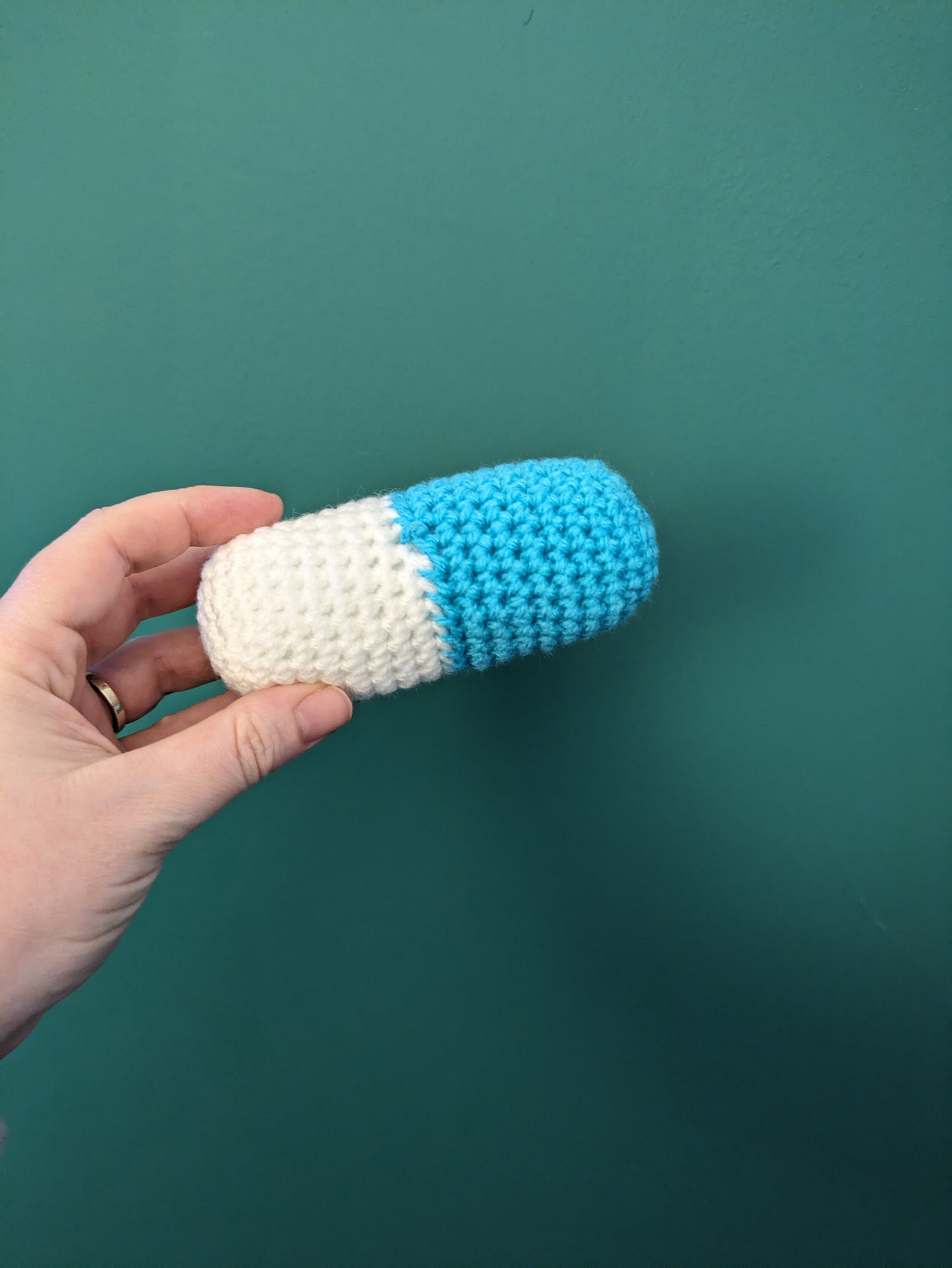 Crochet Chill Pill, Happy Pill Stree Ball, Pocket Hug Gift, Anxiety Gift, Worry Bear for Men and Women, Colleague Gift, Desk Joke Plushie