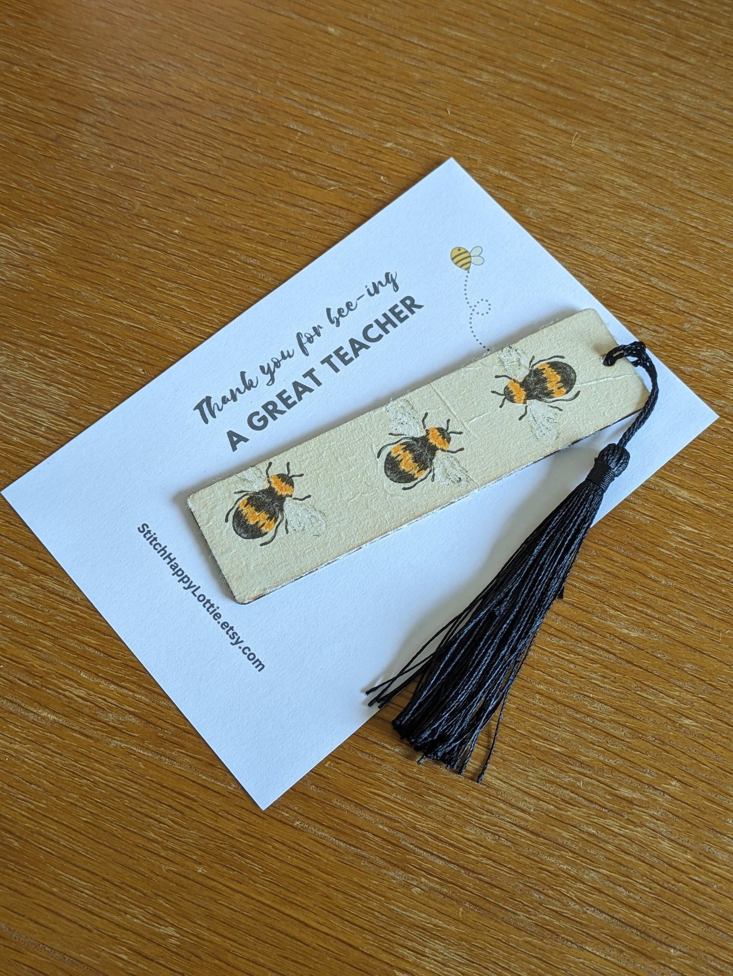 Teacher Bookmark Gift, Thank you for Bee-ing a Great Teacher, Teacher Appreciation, Woden Bee Bookmark with Tassel, Unique Fun Present