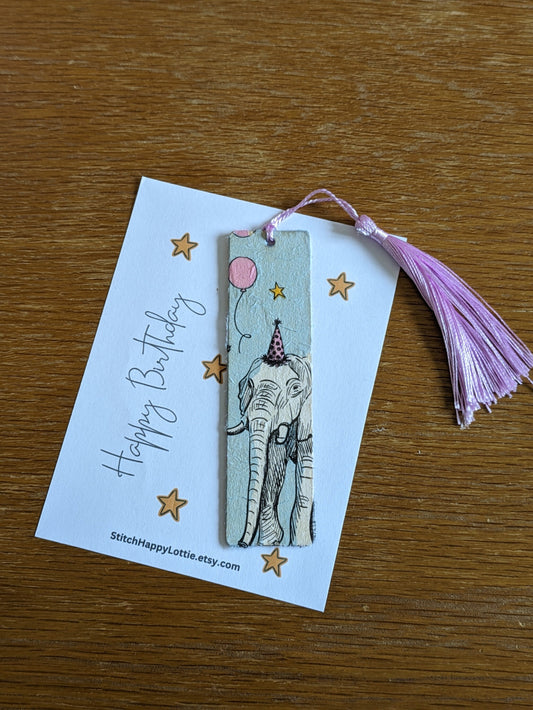 Birthday bookmarks, Elephant Bookmark, Party Hat Animals, Giraffe, Flamingo Birthday Gift, Fun, Cute Bookmark, Wooden Bookmark with Tassel