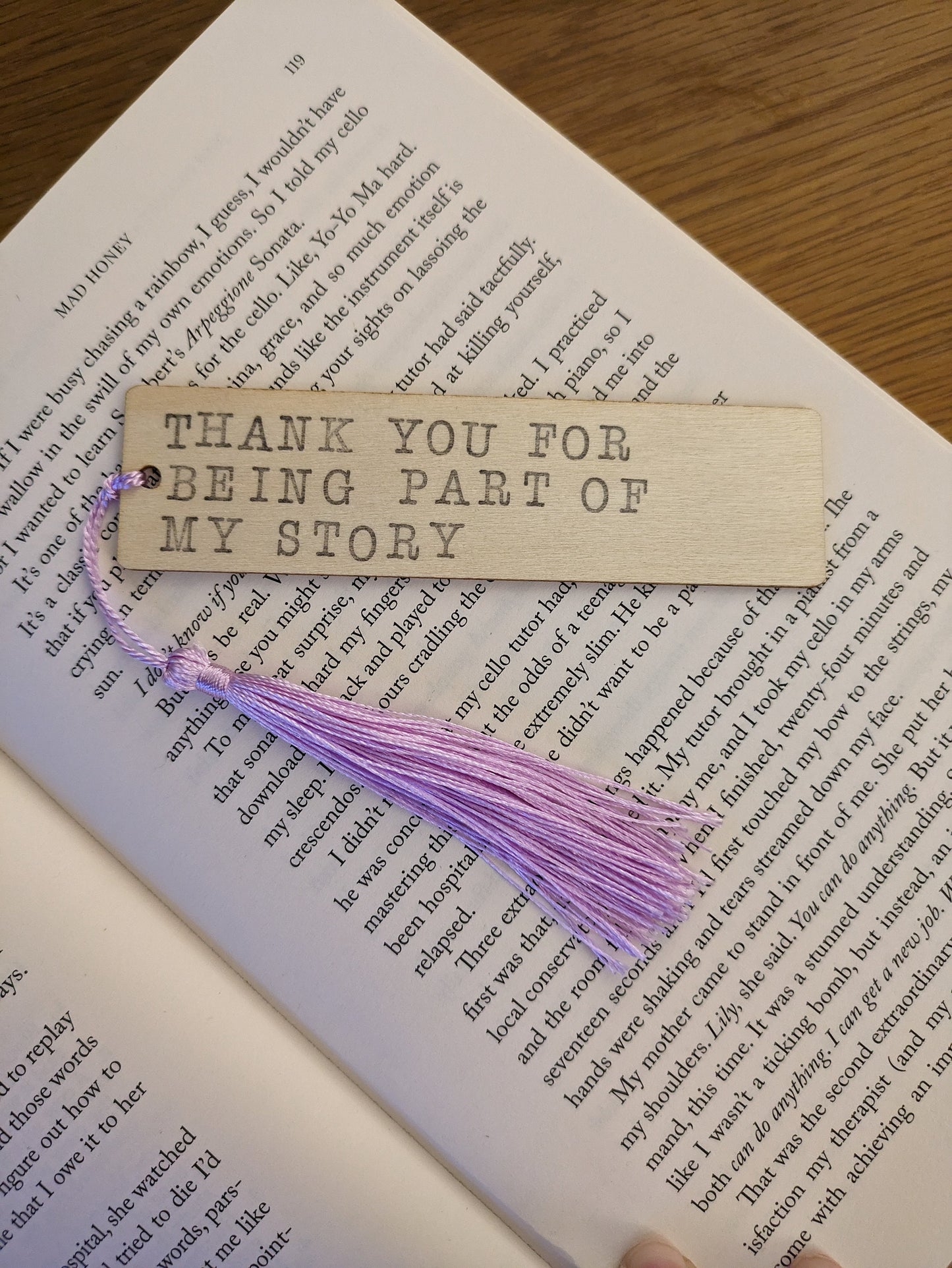 Green leaf Bookmark Gift, Wooden Flower Book Marker, Tulip Book Accessories, Tassel, Book Lover Gift, Geometric Design, Wood Burnt