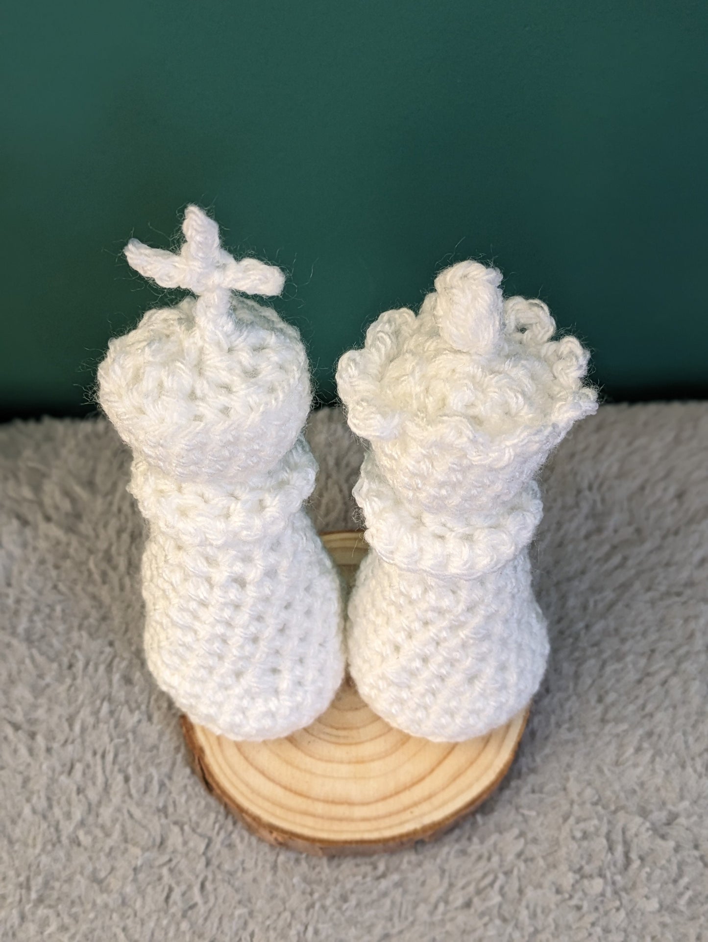 Crochet Chess King and Queen: Anniversary Cake Topper Keepsake