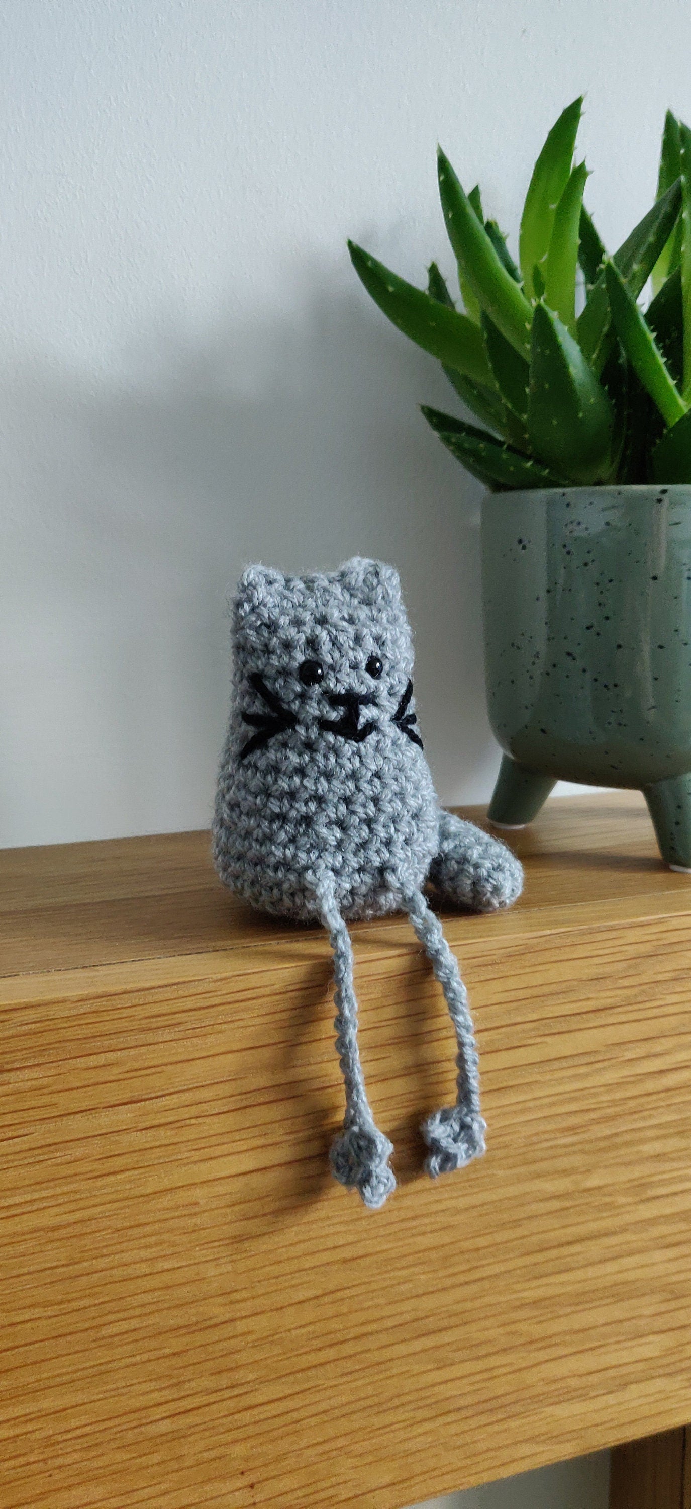 Crochet Cat Ornament, Shelf Sitter, Animal Figurine, Pet Memorial, Personalised Pet Cat Portrait, Grey, Ginger, White, Black Cat, Shelf Bud