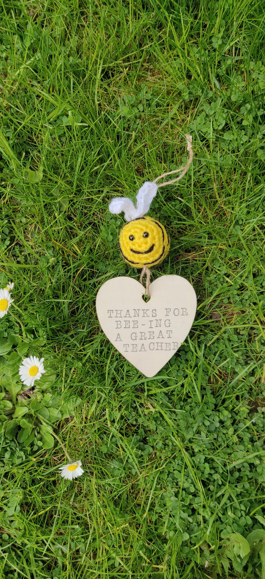 Thanks for Being a Great Teacher Wooden Sign, Crochet Bumblebee Sign, Wooden Heart Gift Plaque, Christmas Teacher Gift, Bee Gift for Her