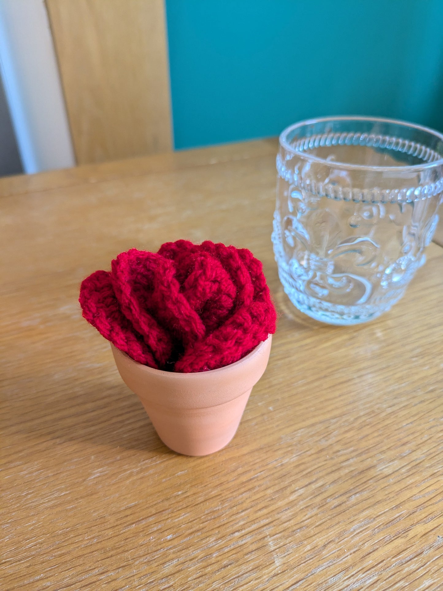 Heart Coasters, Crochet Red Rose Plant, Anniversary, Valentine Gift, Set of 4 or 6, Romantic Gift for Partner, Wife, Tableware Decorations