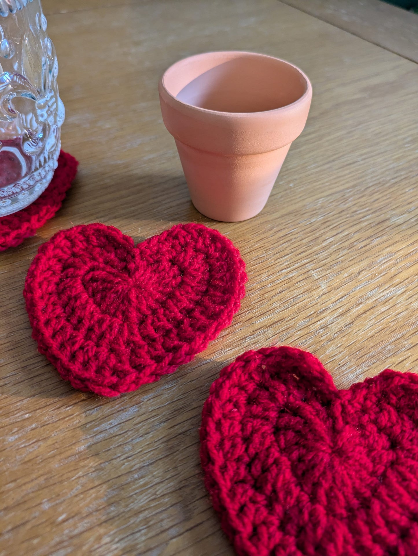 Heart Coasters, Crochet Red Rose Plant, Anniversary, Valentine Gift, Set of 4 or 6, Romantic Gift for Partner, Wife, Tableware Decorations