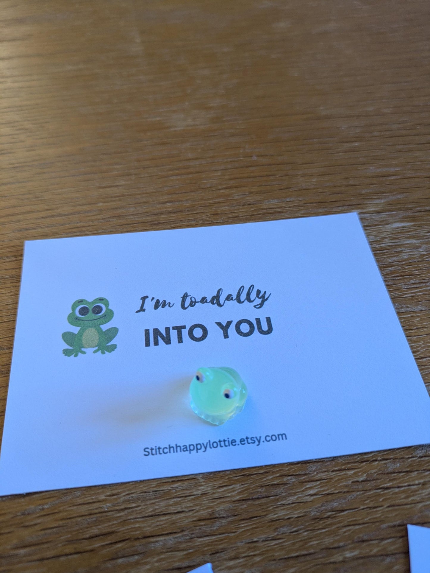 Hoppy Birthday, Frogging Love you, Toad Pocket Hug, Mini Frog, Stocking Filler, Birthday Gift for Him Her, Valentine, Green Frog Gift