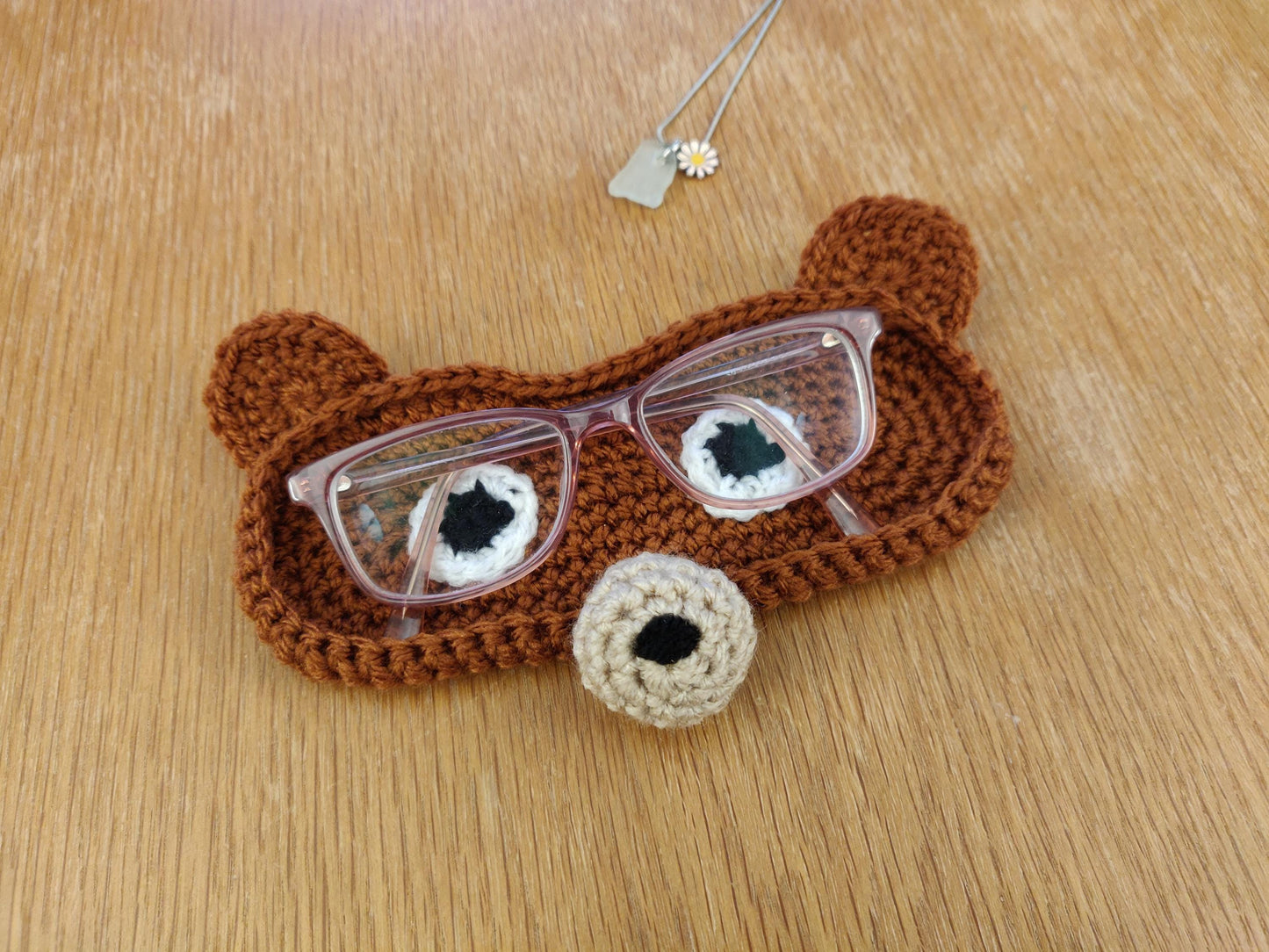 Crochet Bear Glasses Tray: Animal Eyeglass Holder