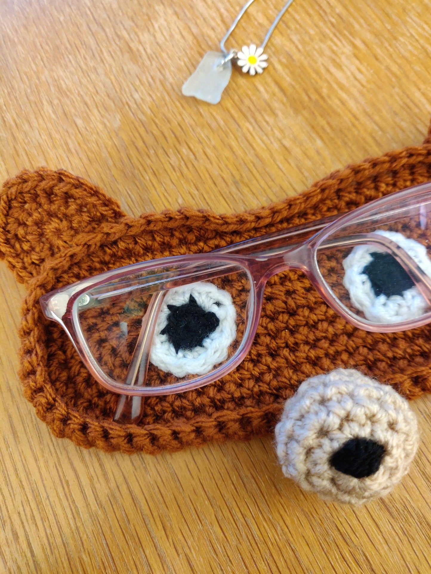 Crochet Bear Glasses Tray: Animal Eyeglass Holder