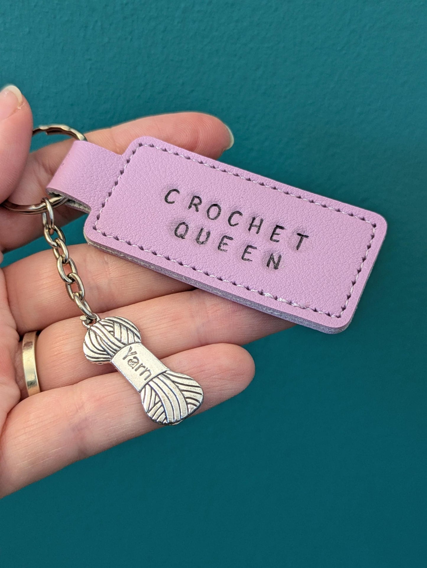 Crochet Queen Keychain, Yarn Lover Gift Crochet Gift for Her, Handmade Faux Leather Keyring, Cute Crochet Accessory, Yarn Bag Charm Handmade