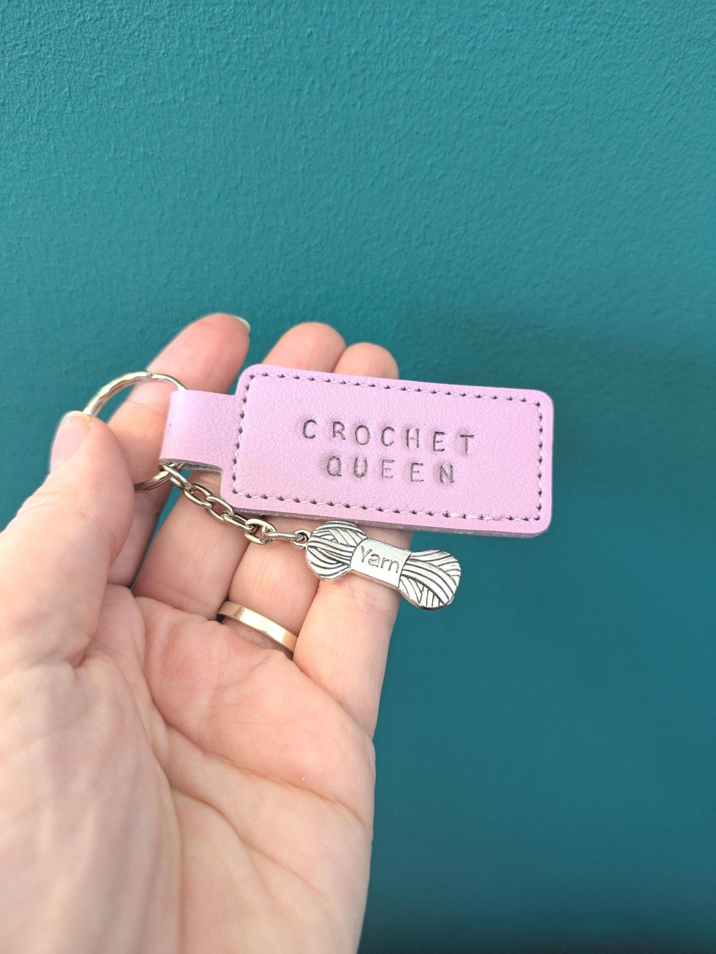 Crochet Queen Keychain, Yarn Lover Gift Crochet Gift for Her, Handmade Faux Leather Keyring, Cute Crochet Accessory, Yarn Bag Charm Handmade