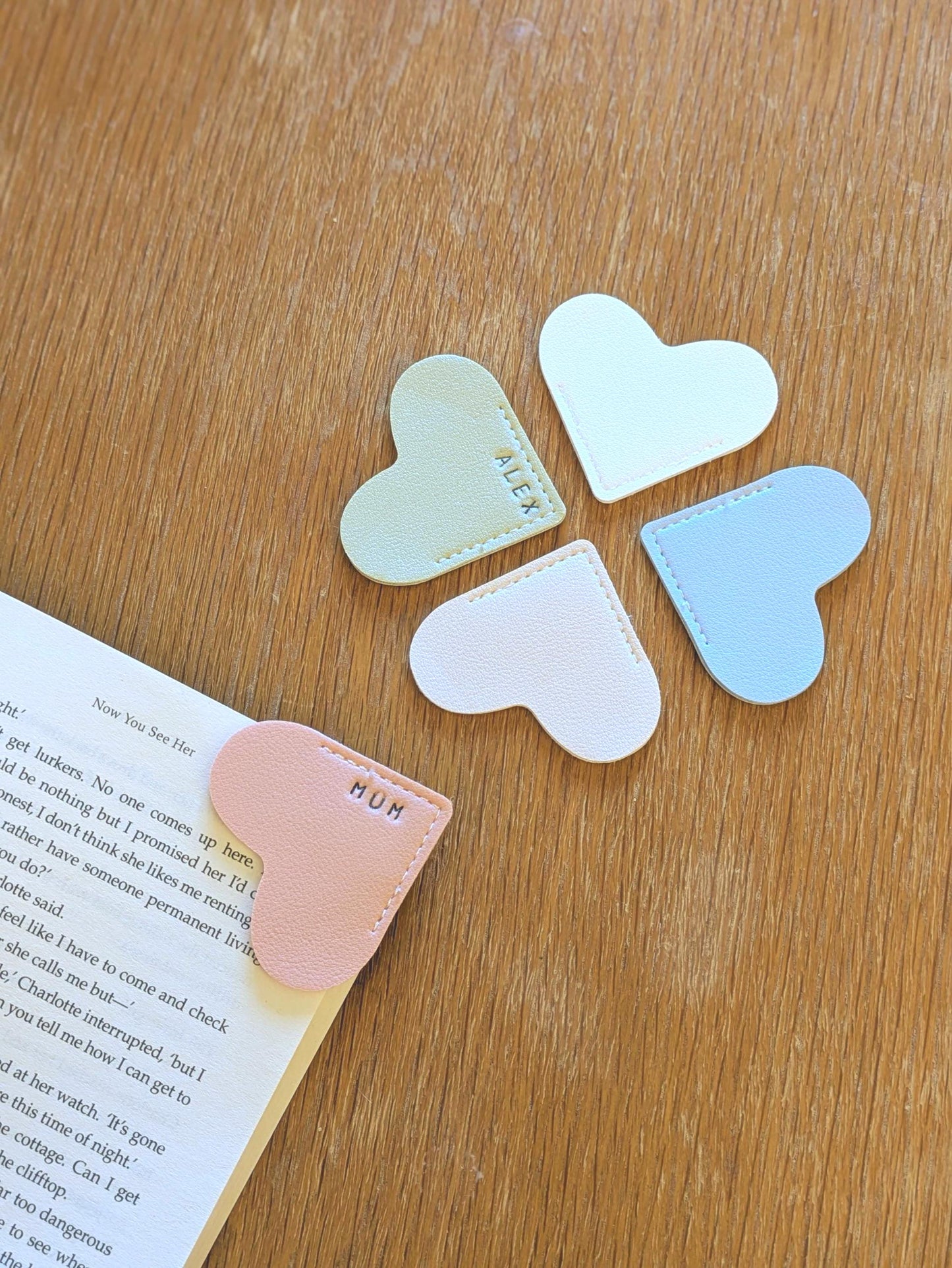 Faux Leather Heart Bookmark, Personalized Gift, Custom Corner Page Saver, Book Lover Gift, Literary Girl, Vegan Gift, Eco Friendly, Embossed