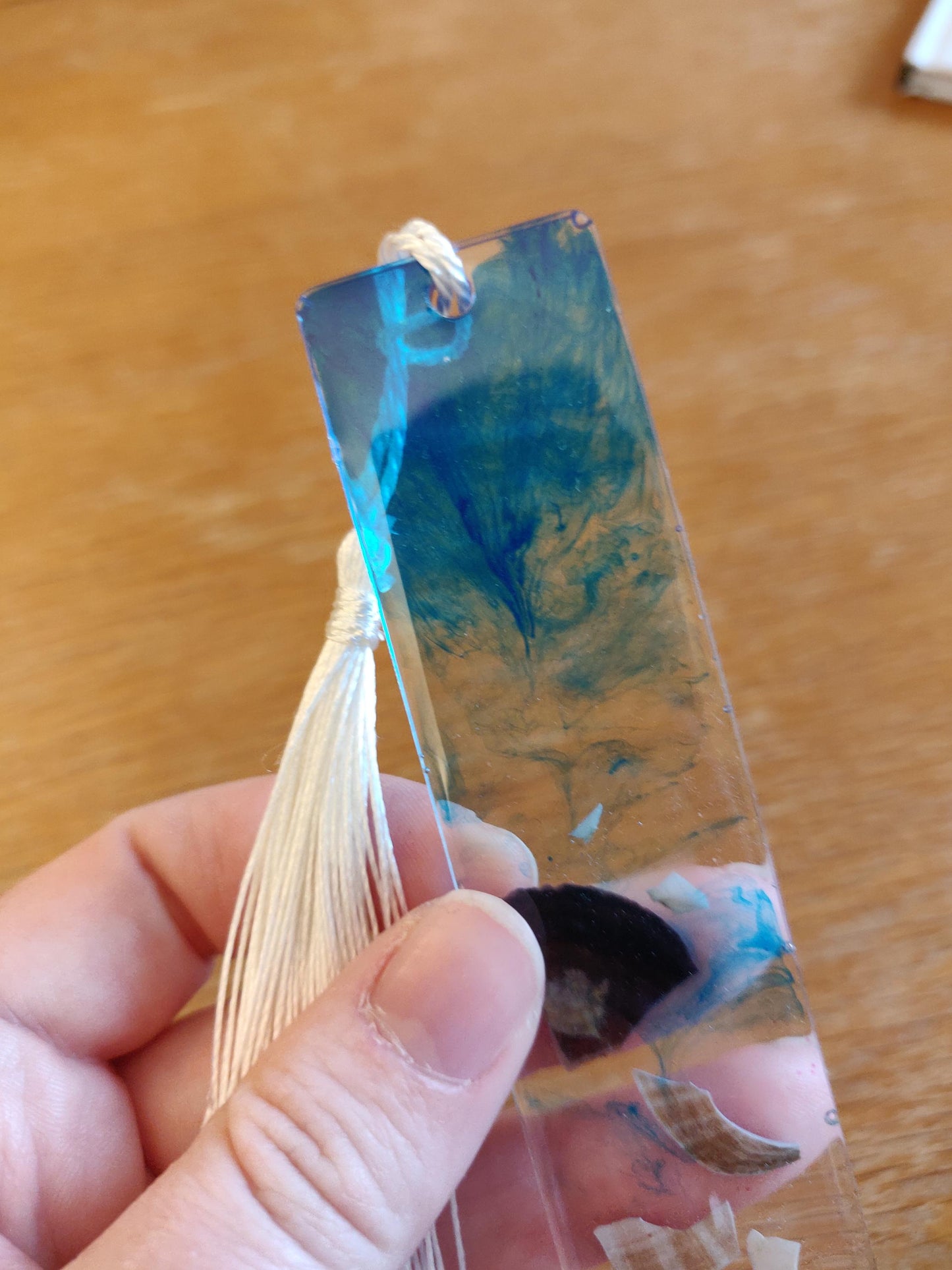 Beach Shells Bookmark Gift, Book Accessories, Resin bookmark for Beach Lover, Nautical Theme, Seaside Gift, Shell Pattern