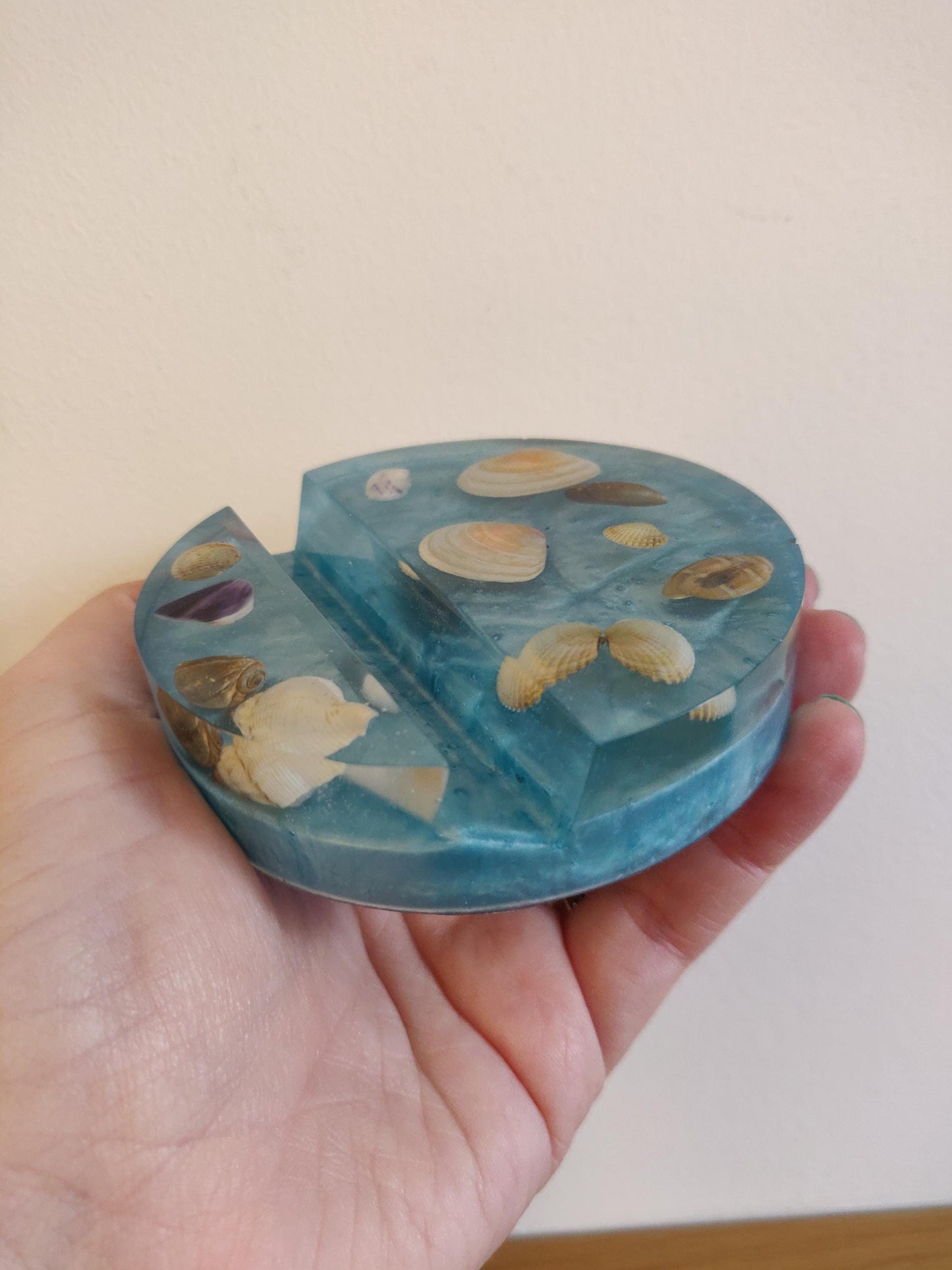Resin Phone Stand, Beach Shell Desk Decor, Sea Waves Ornament