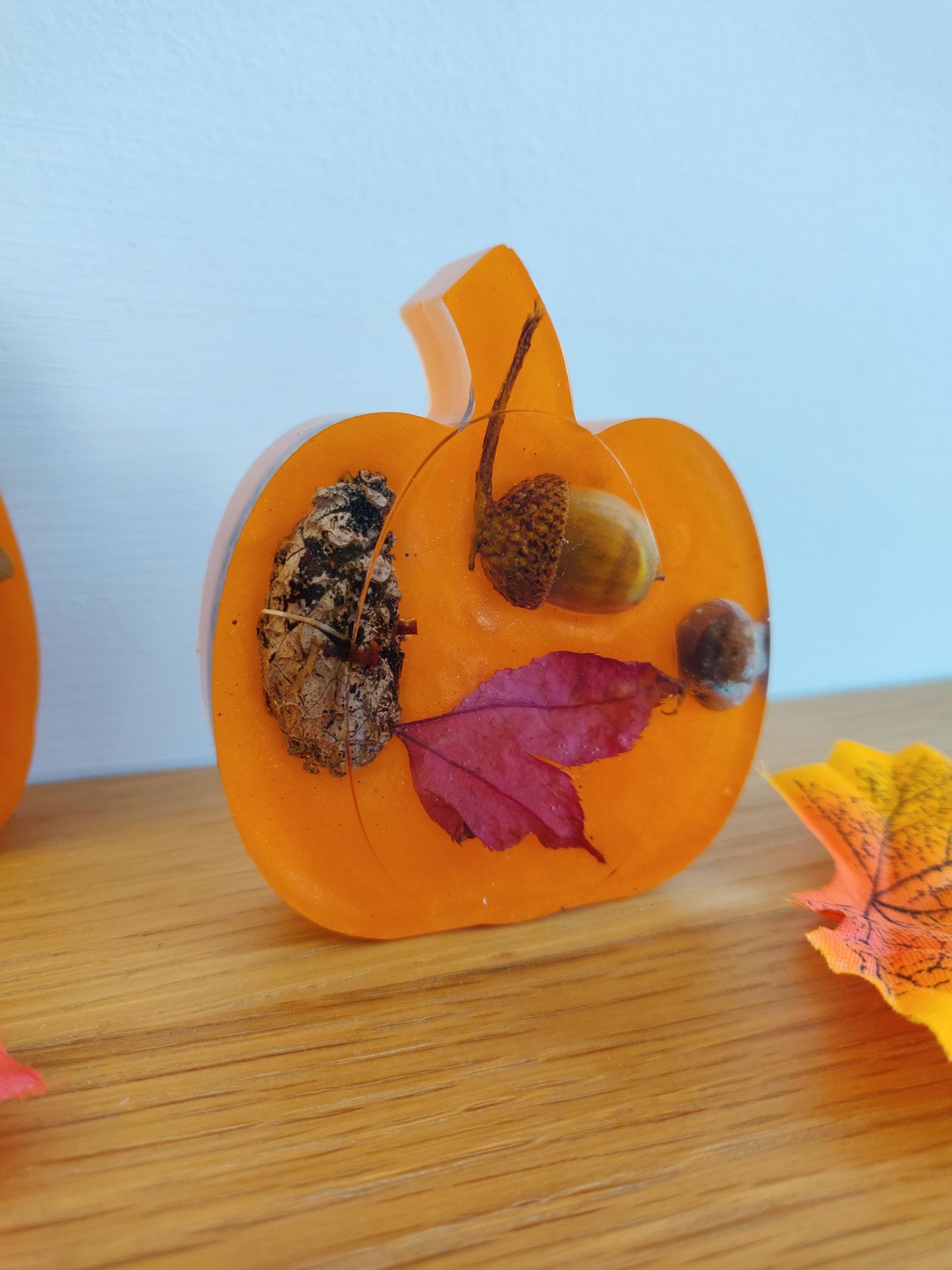 Resin Pumpkin Set: Handmade Autumn Decor with Acorns & Leaves