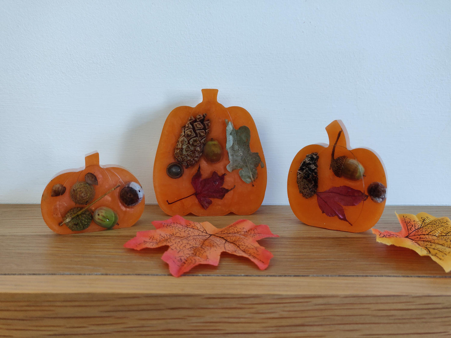 Resin Pumpkin Set: Handmade Autumn Decor with Acorns & Leaves
