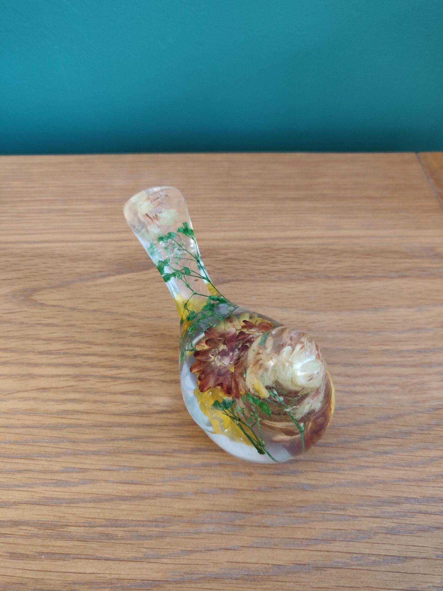 Resin Robin Ornament: Floral Bird Figure Shelf Sitter