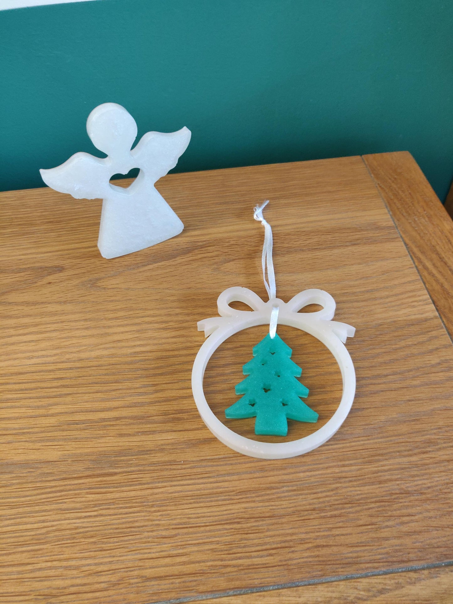 Resin Angel Figurine: White Gloss Angel, Memorial Gift