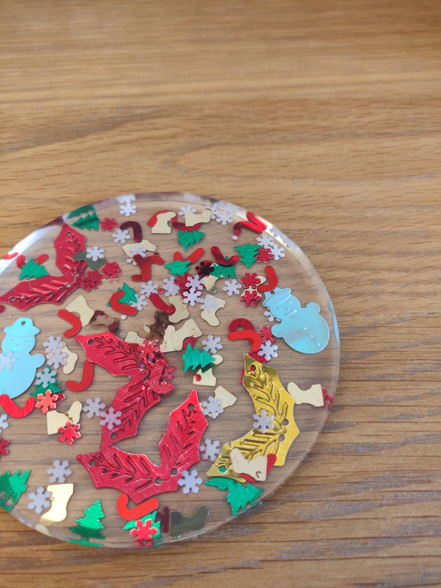 Handmade Christmas Confetti Coaster: Resin Xmas Decor