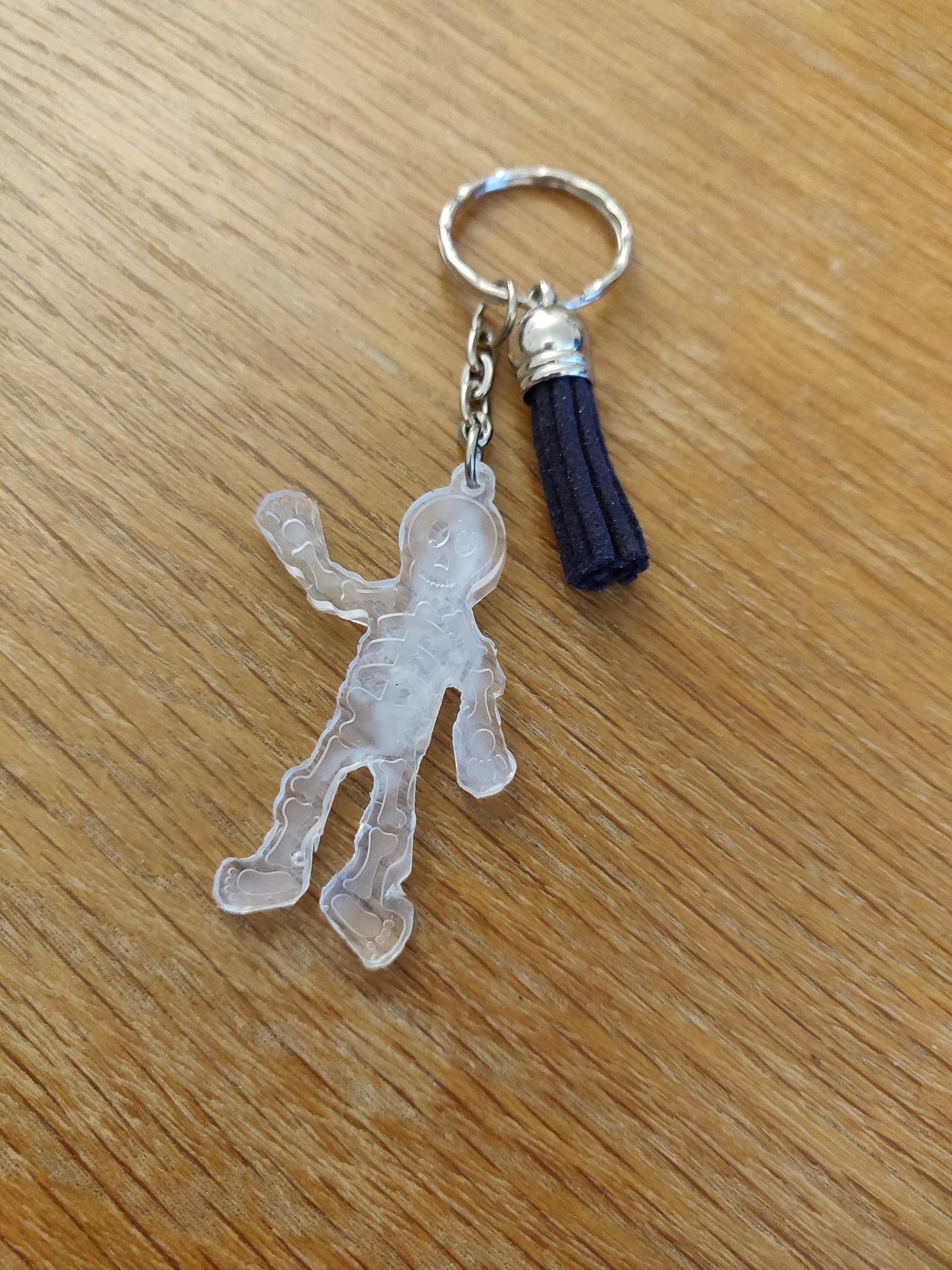 Skeleton Keychain, Halloween Keyring, White Resin Skeleton Decoration, Bag Charm, Black Tassel