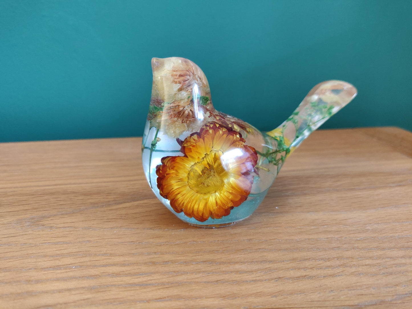 Resin Robin Ornament: Floral Bird Figure Shelf Sitter
