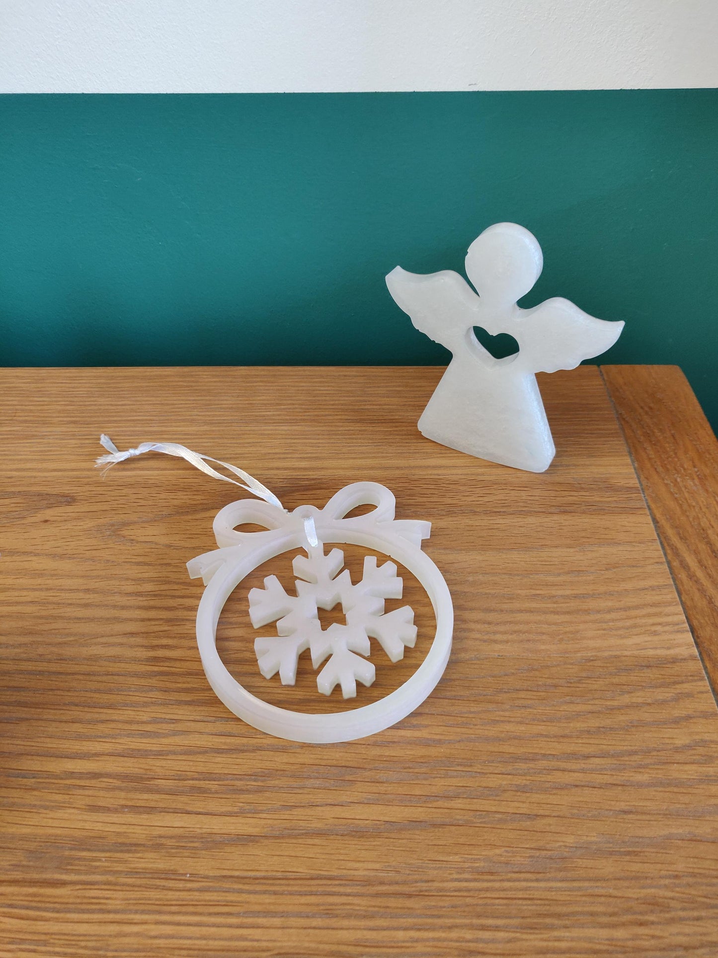 Resin Angel Figurine: White Gloss Angel, Memorial Gift