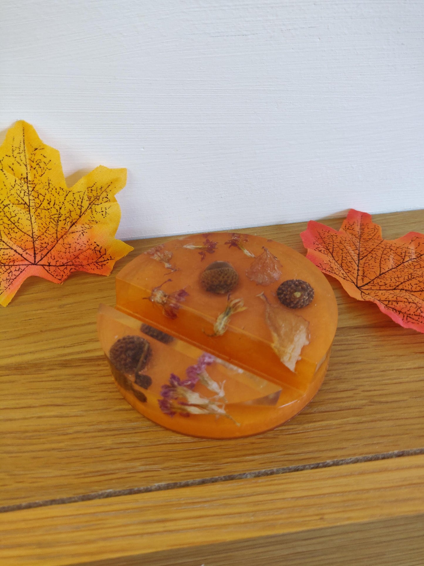 Autumn Resin Phone Stand: Fall Leaf & Acorn Desk Decor