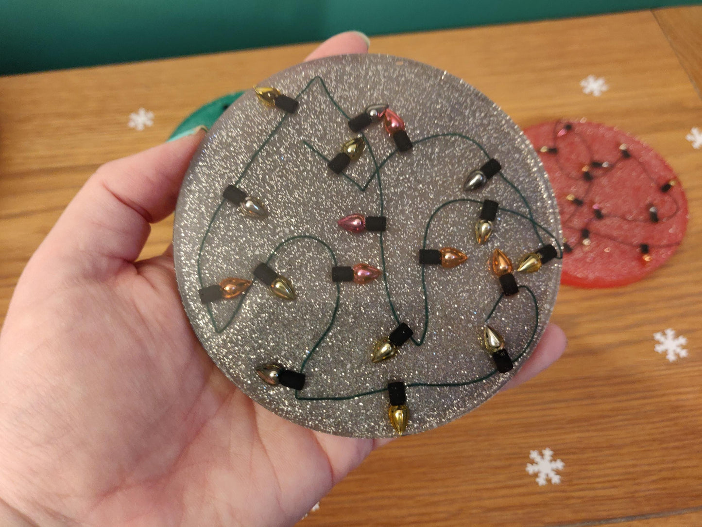 Handmade Christmas Lights Coaster: Resin Xmas Decor