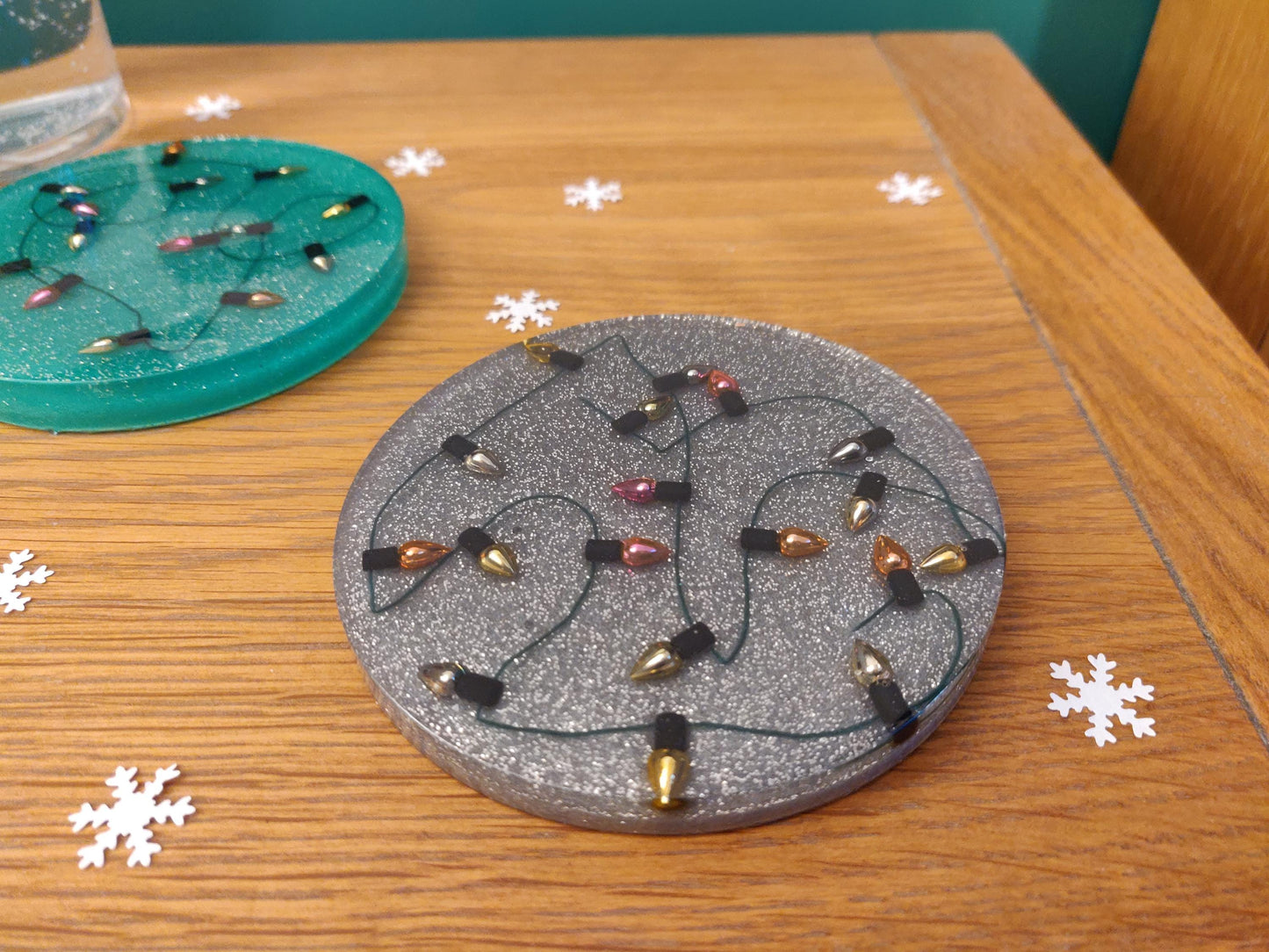 Handmade Christmas Lights Coaster: Resin Xmas Decor